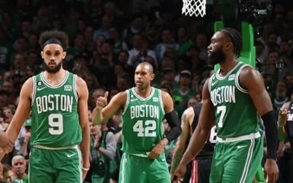 Boston Celtics pode reforçar elenco com outros dois jogadores