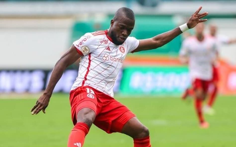 Brasileirão: Goiás e Internacional ficam no empate