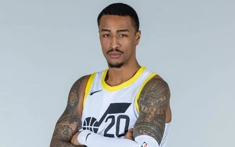 John Collins acusa Atlanta Hawks de atrapalhar seu desenvolvimento
