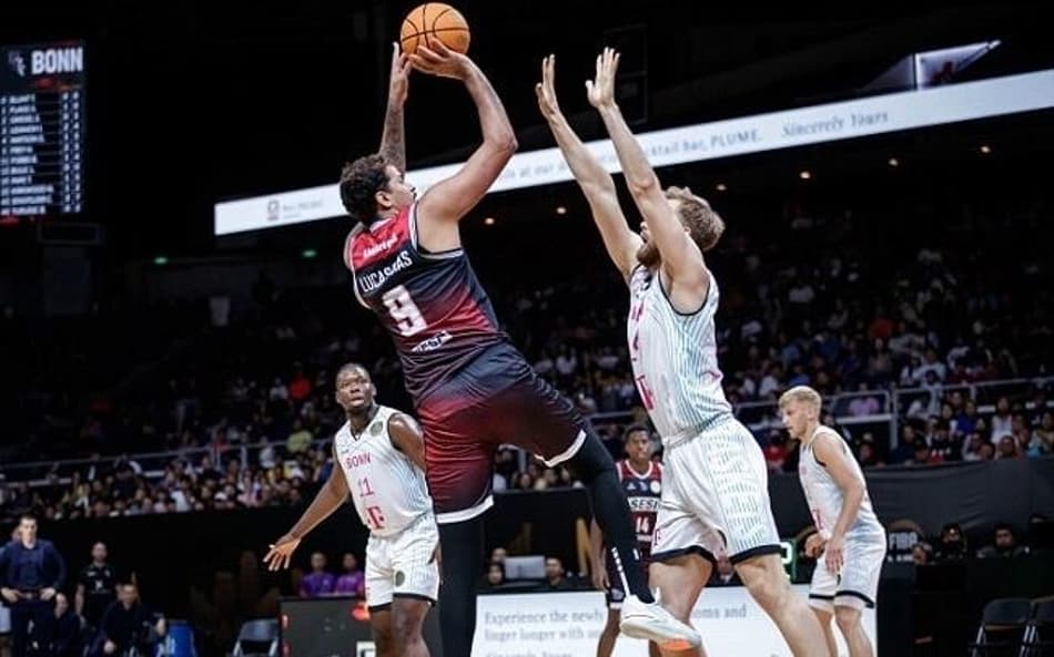 Emocionante! Lucas Dias faz no estouro do cronômetro, Franca vence Bonn e é campeão mundial