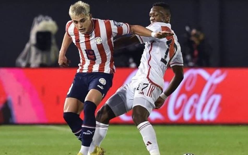 Eliminatórias: Peru segura pressão do Paraguai e arranca empate