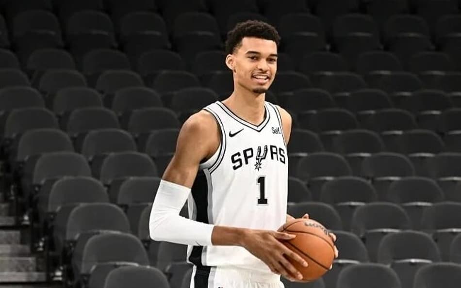 Victor Wembanyama projeta Spurs nos playoffs