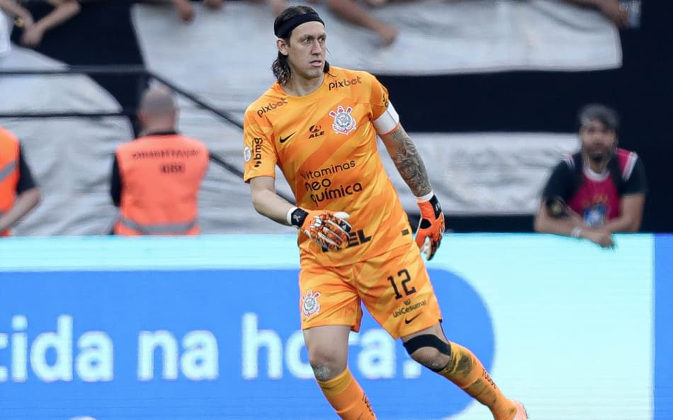 Cássio diz que empate do Corinthians com o Palmeiras é resposta para as críticas após jogo contra o Estudiantes