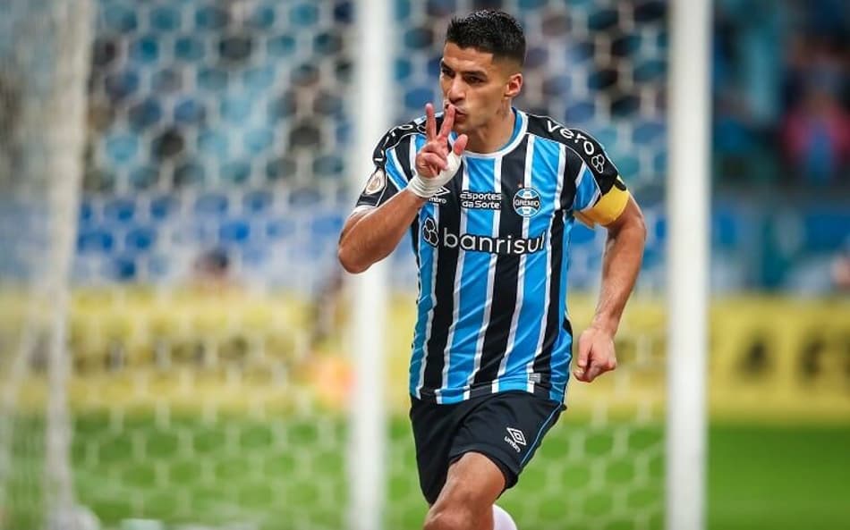 Suárez marca em vitória do Grêmio contra o Cuiabá no Brasileirão e web reage: ‘Gênio’