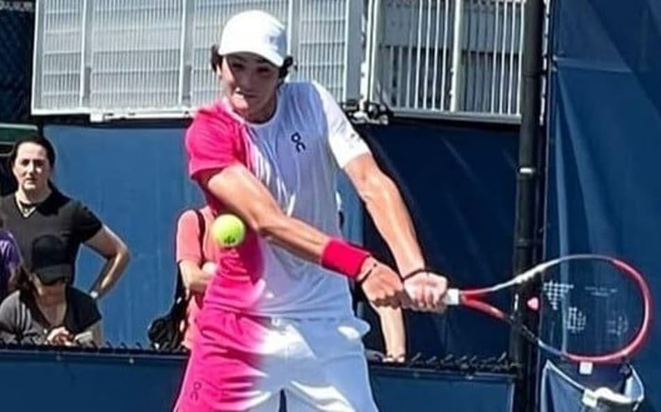 João Fonseca arrasa suíço e vai às 8ªs no US Open juvenil