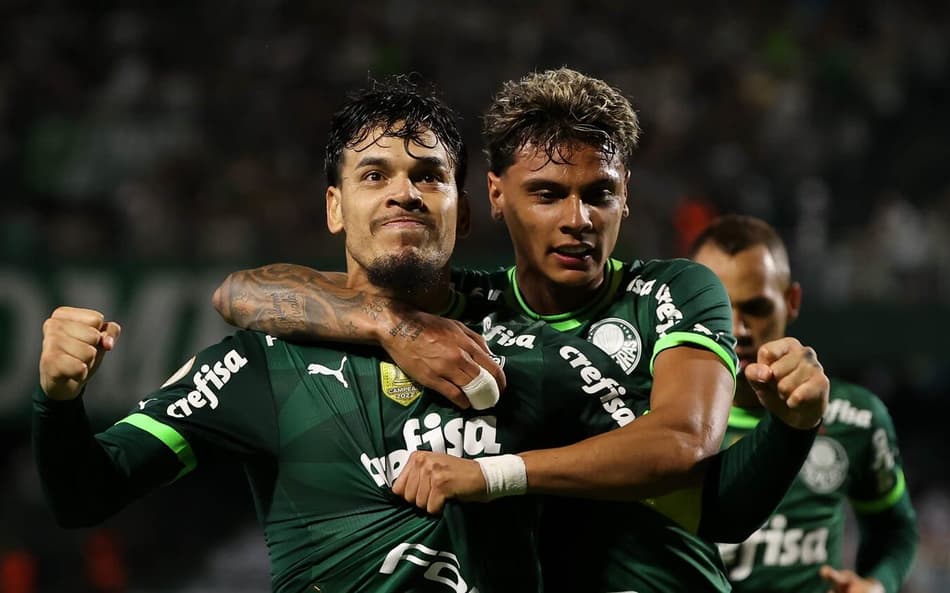 Opinião: Abel inicia semana de Choque-Rei com dúvida no esquema tático do Palmeiras