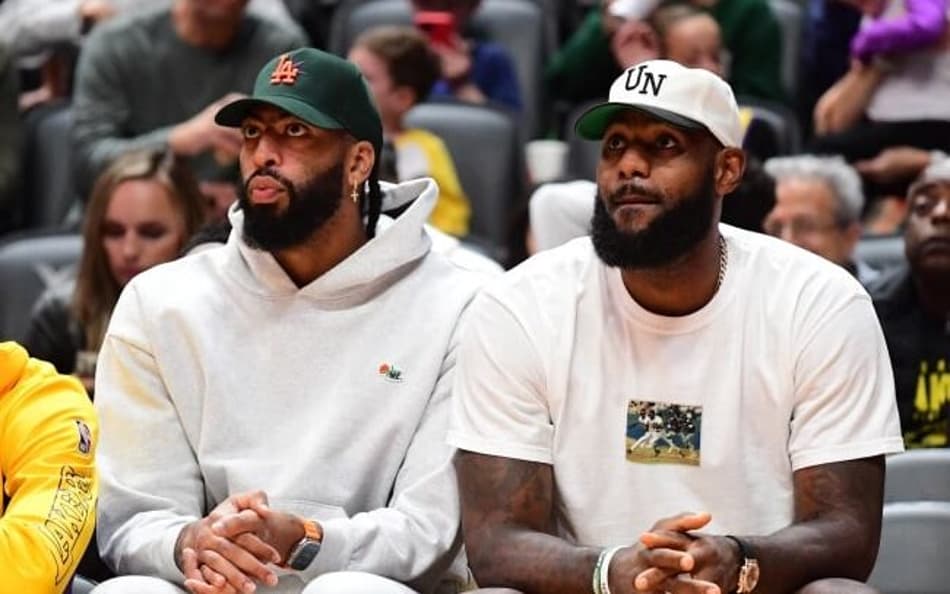 Sem LeBron e Davis, Lakers supera Kings