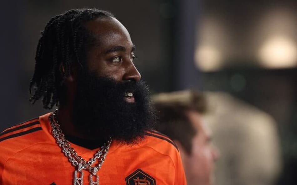 James Harden: o astro que ninguém quer na NBA
