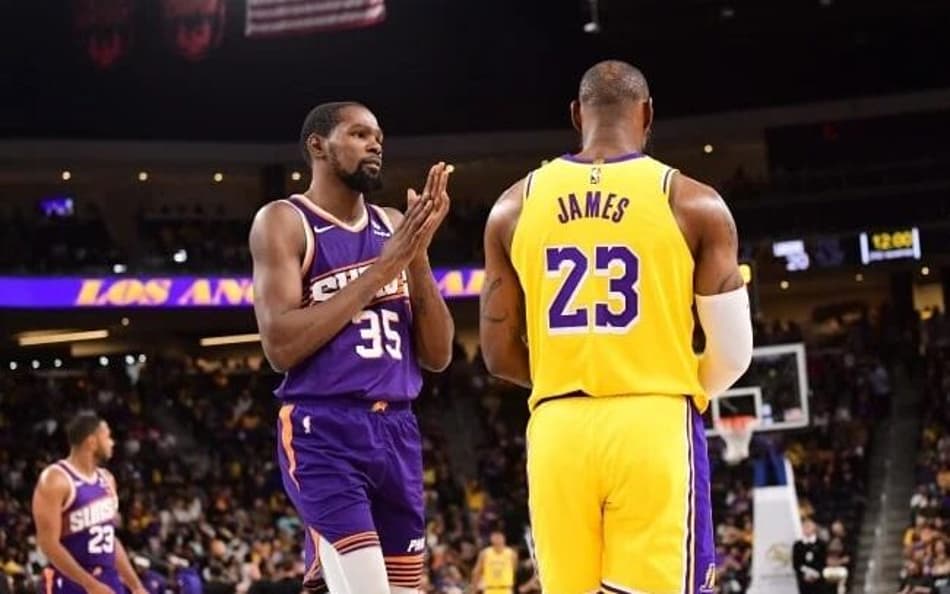 Em reencontro de LeBron e Durant, Suns domina o Lakers