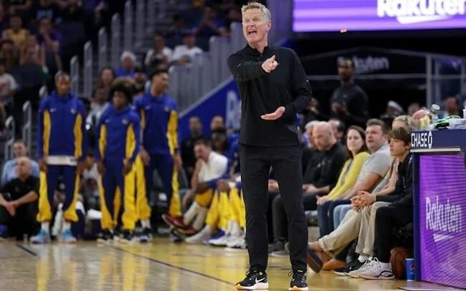 Steve Kerr reage após Warriors ser esnobado nas finais
