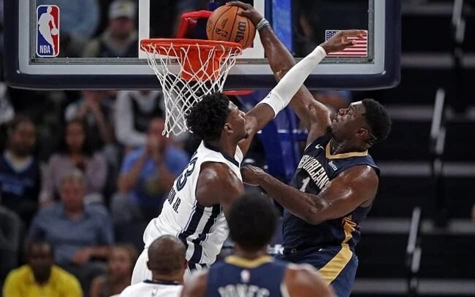 Zion Williamson volta ao Pelicans e impressiona com enterradas