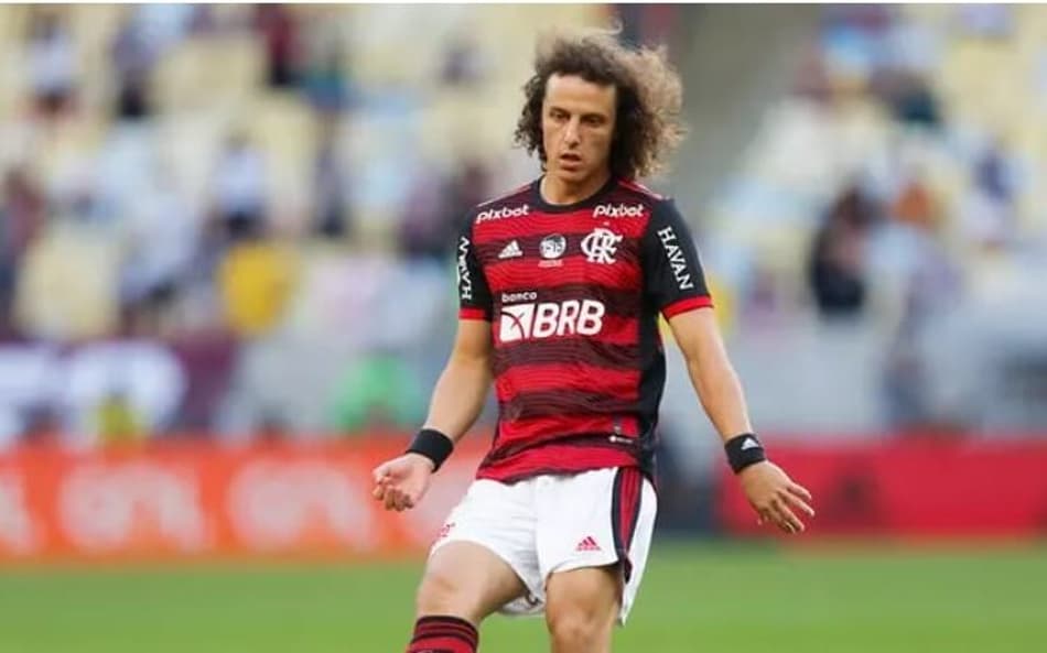 David Luiz tem entorse no tornozelo e será reavaliado pelo Flamengo