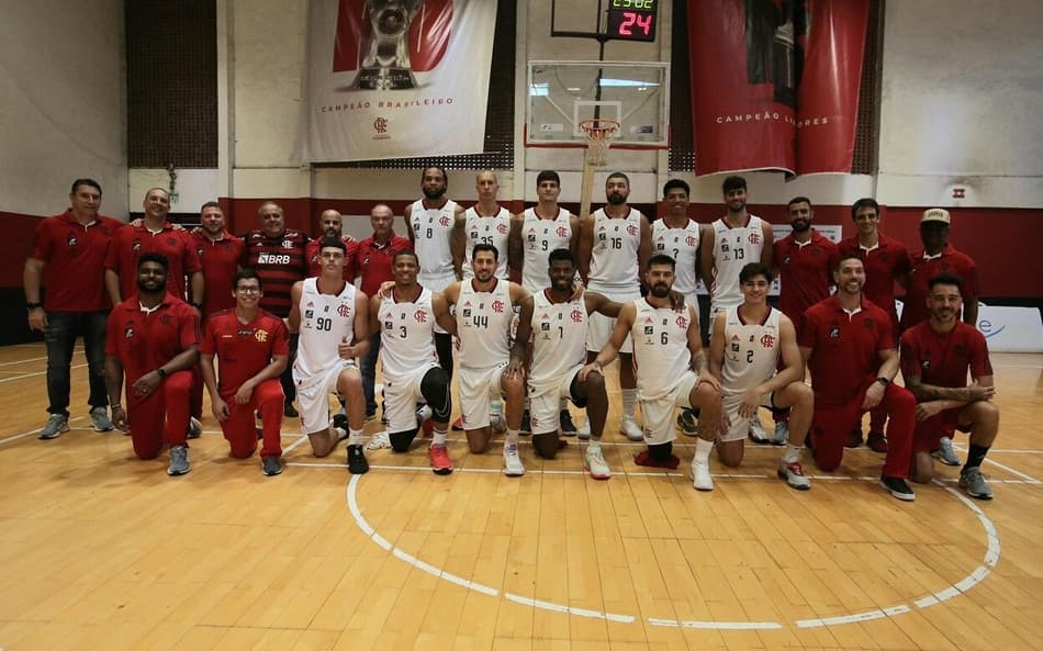É campeão! Flamengo supera o Municipal e conquista 18º título do Carioca de basquete
