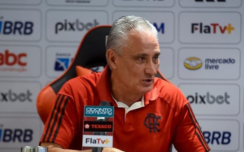 Assista na íntegra à coletiva de Tite, técnico do Flamengo, após derrota para o Grêmio