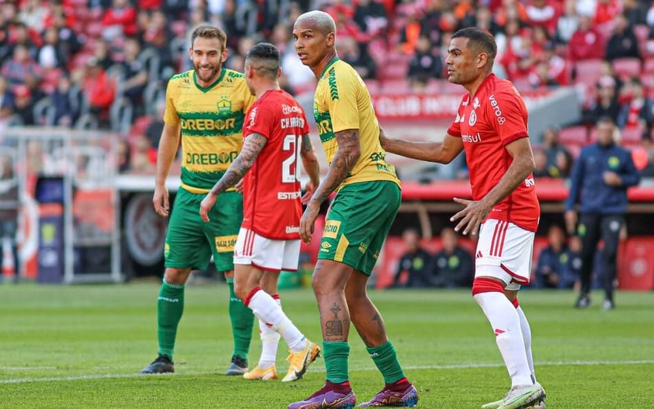 53080212633_e12e9ee58b_b-aspect-ratio-512-320