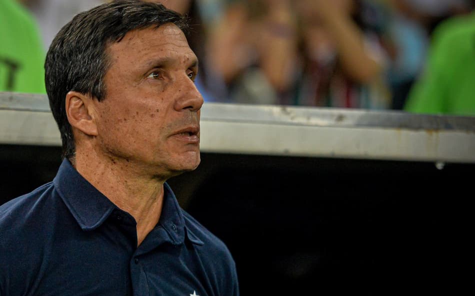 Cruzeiro definirá futuro de Zé Ricardo em reunião neste domingo