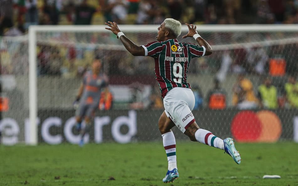 John Kennedy, do Fluminense, profetiza gol antes da final da Libertadores: ‘Vou virar ídolo dessa p*** com 21 anos’