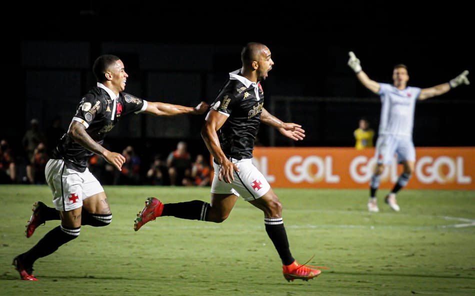 Paulo Henrique supera desconfiança e comemora gol pelo Vasco em clássico com Botafogo: ‘Representa demais’