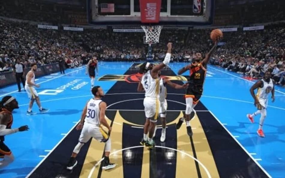 Netflix tem interesse em adquirir direitos de transmissão da Copa NBA