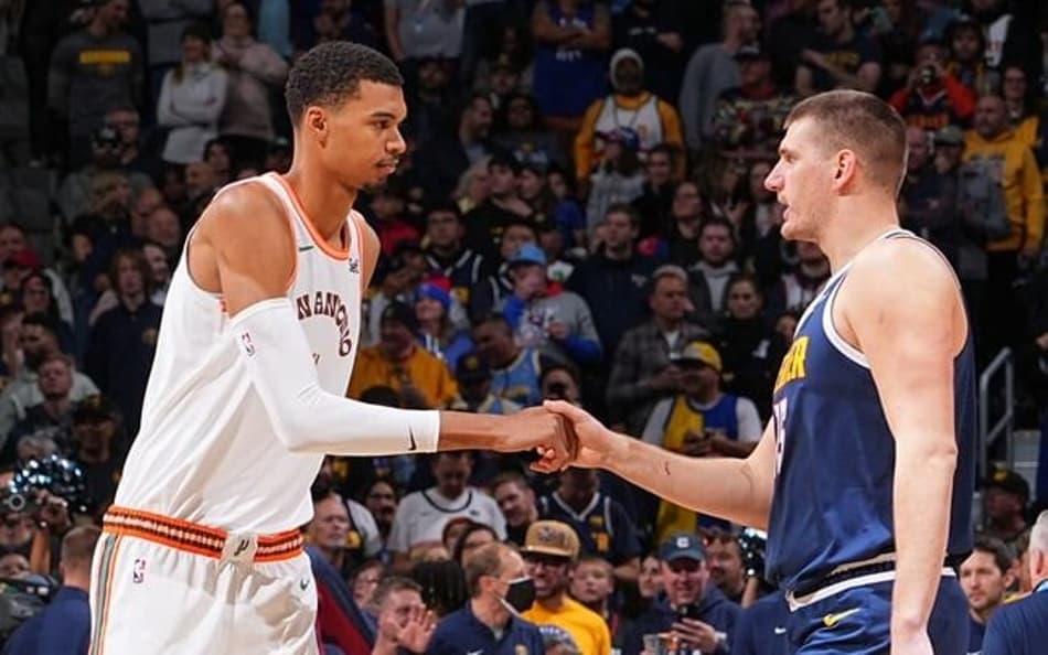 Em confronto entre Nikola Jokic e Victor Wembanyama, Nuggets vence Spurs