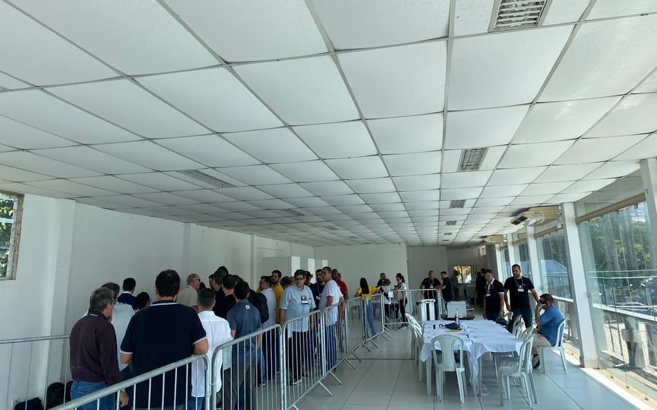 ELEIÇÕES DO VASCO: Acompanhe o dia de eleição presidencial no Cruz-Maltino