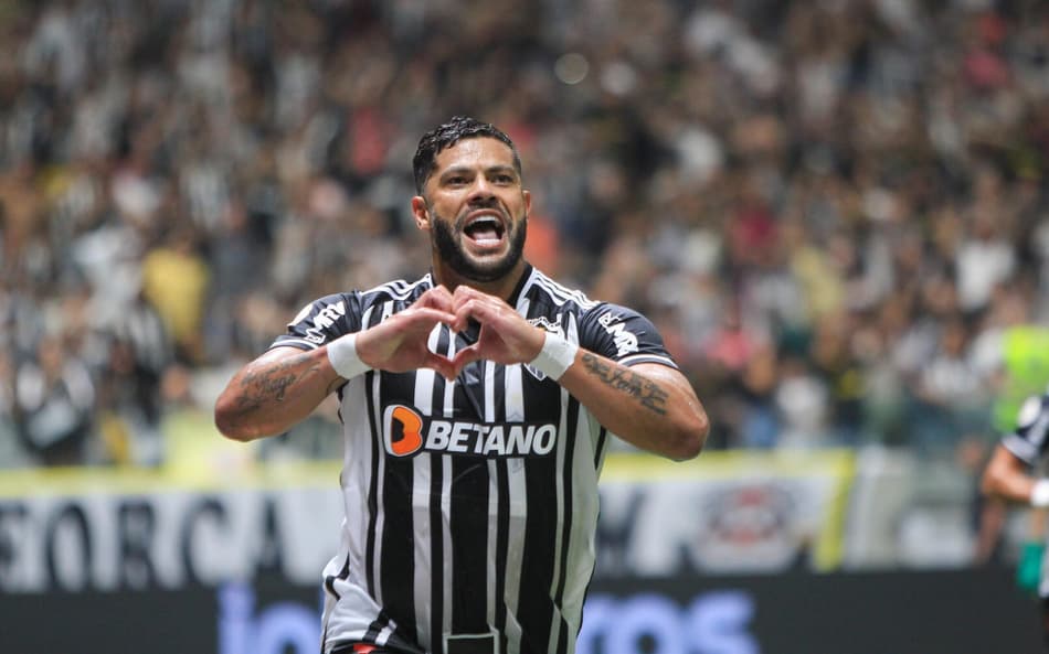 Hulk bate marca dos 400 gols. Quais as maiores vítimas do atacante desde que voltou ao Brasil?