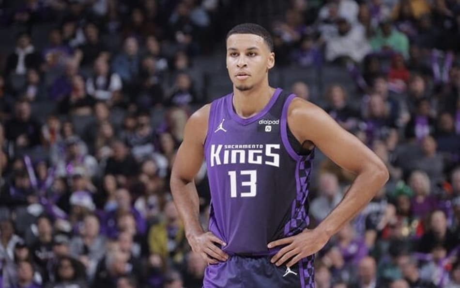 Keegan Murray estabelece recorde da NBA com cestas de três