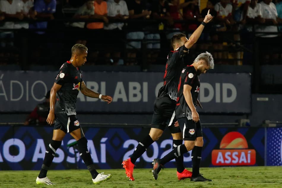 CAMPEONATO BRASILEIRO / RED BULL BRAGANTINO x CORITIBA