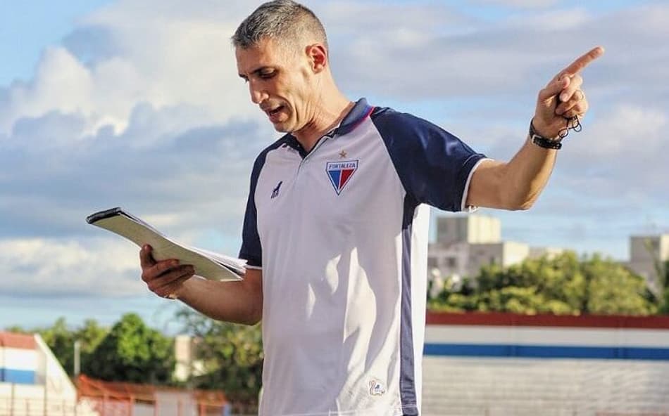 Vojvoda vai bater recorde? Saiba quais são os técnicos com mais jogos na história do seu clube