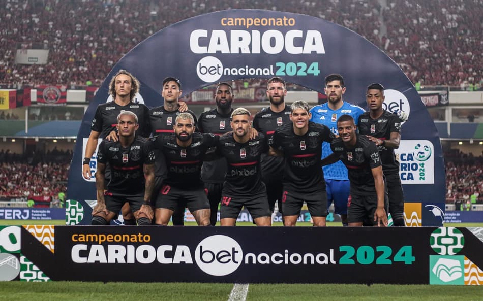 Jogador do Flamengo não escapa de crítica de jornalista após vitória: ‘Fraquinho’