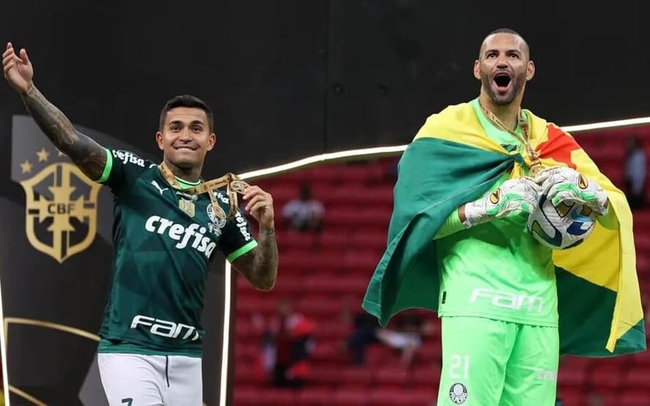 Palmeiras renova contrato com mais um jogador multicampeão pelo clube