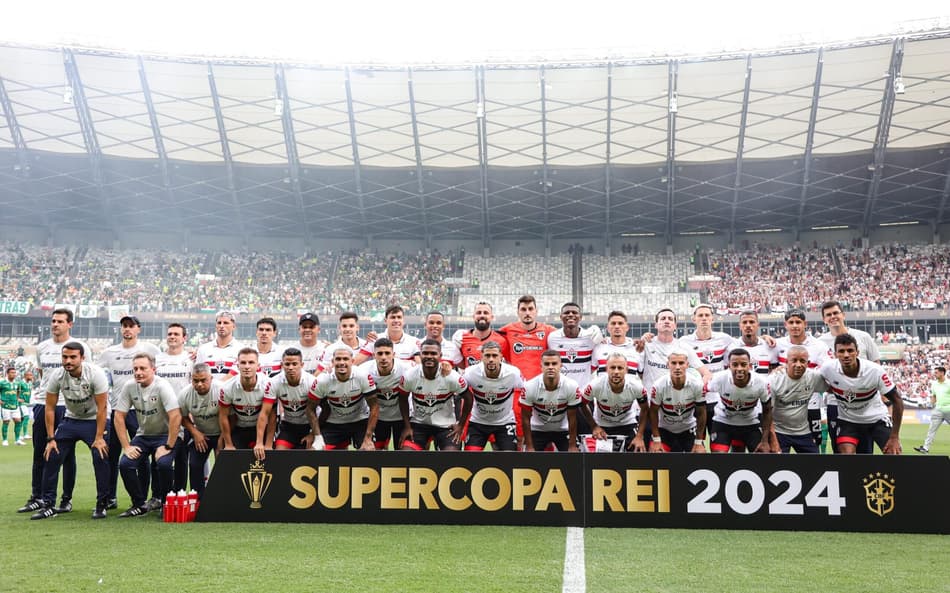 Ídolo do São Paulo promete presentes após conquista da Supercopa: ‘Perdeu o juízo’