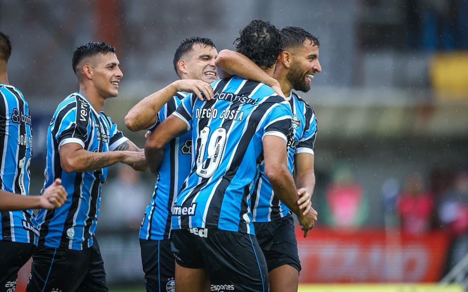 Grêmio encara campeões nacionais e altitude em grupo complicado na Libertadores