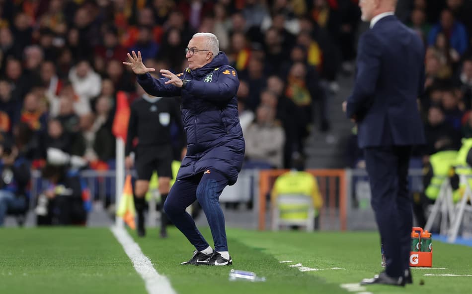 Dorival rasga elogios à Seleção nos primeiros jogos: ‘Valentia muito grande’