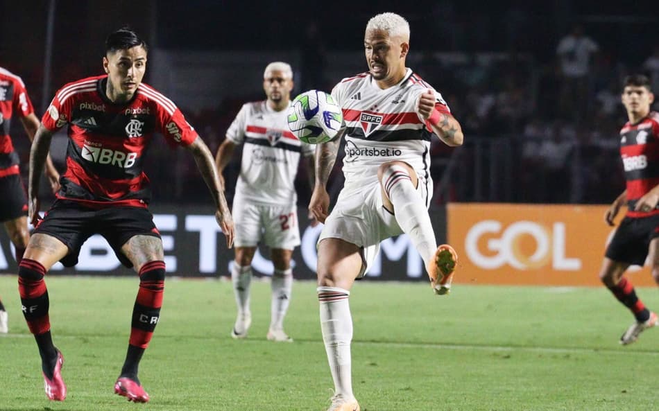 Flamengo e São Paulo alcançam marca expressiva nas redes; veja o desempenho de cada clube