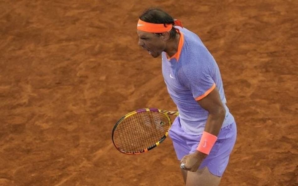 Com Vini Jr. na plateia, Nadal brilha, se vinga de favorito e avança em Madri