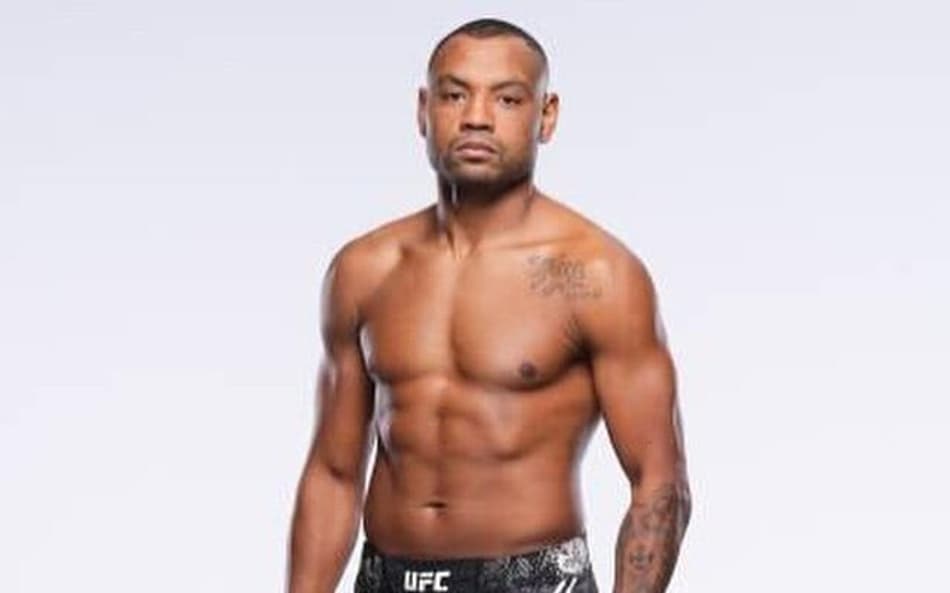 Conheça César Almeida, brasileiro sensação do kickboxing estreia no UFC neste sábado