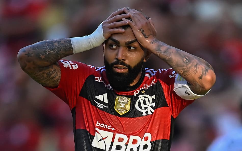 Jornalista afirma que ‘Gabigol não é mais digno de vestir a camisa do Flamengo’