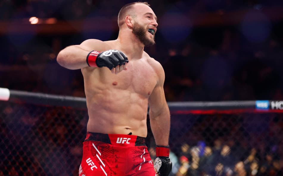AFP__20231112__1788456886__v1__HighRes__Ufc295RebeckiVRoberts-scaled-aspect-ratio-512-320