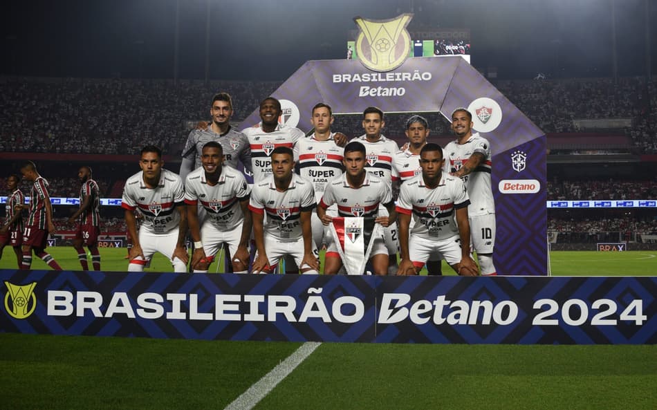 Torcida do São Paulo perde a paciência com titular: ‘Precisa sair’