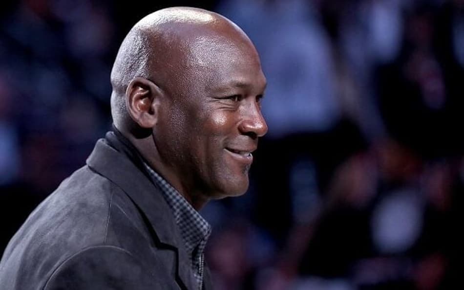 Nova estrela do basquete se une a Michael Jordan com acordo milionário