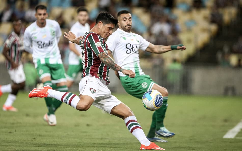 Fábio tem falha bizarra, e Fluminense empata Juventude na volta do Brasileirão