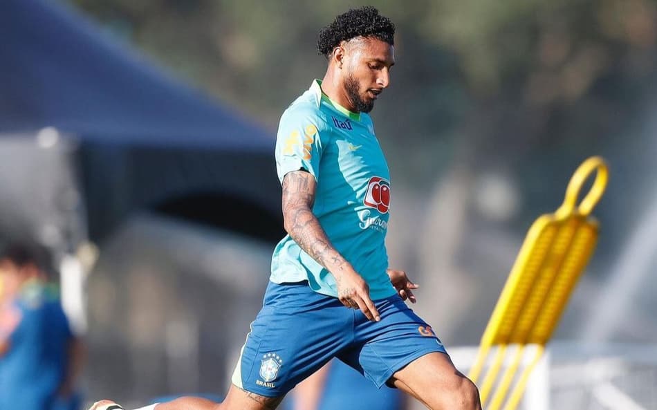 Estreante na Seleção Brasileira, Éderson abre o jogo sobre futuro e time do coração