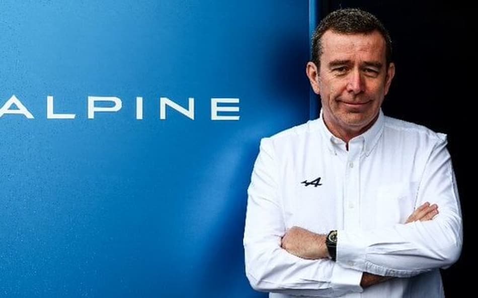 Alpine agradece ‘compromisso’ de Ocon e cita ‘alvo claro’ em 2024: ‘Ajudar time na pista’