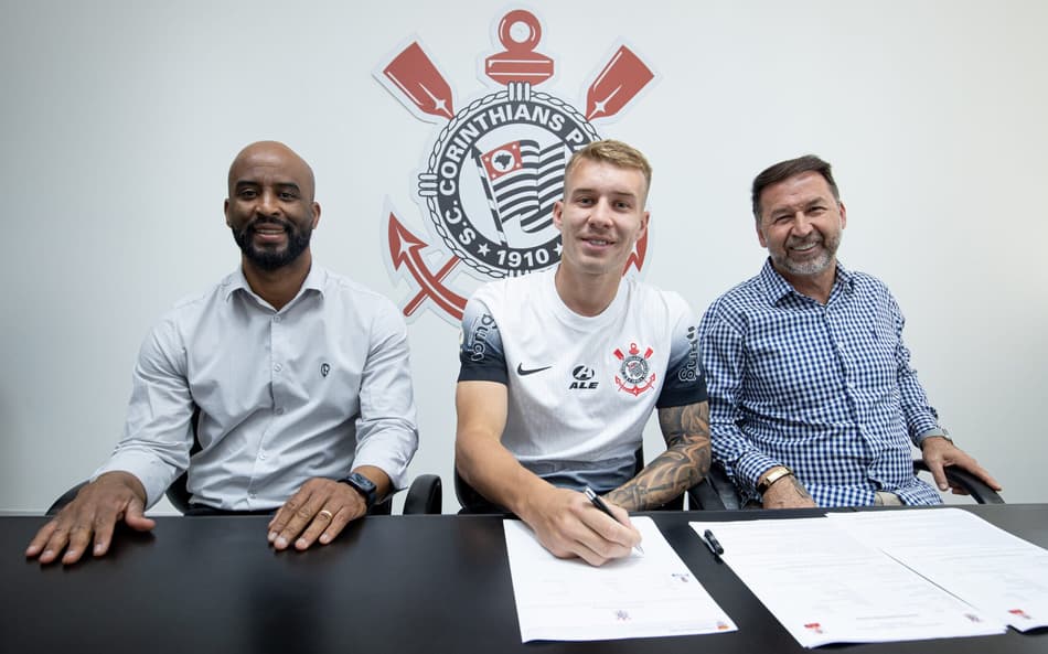 Corinthians anuncia a contratação do quarto reforço na janela