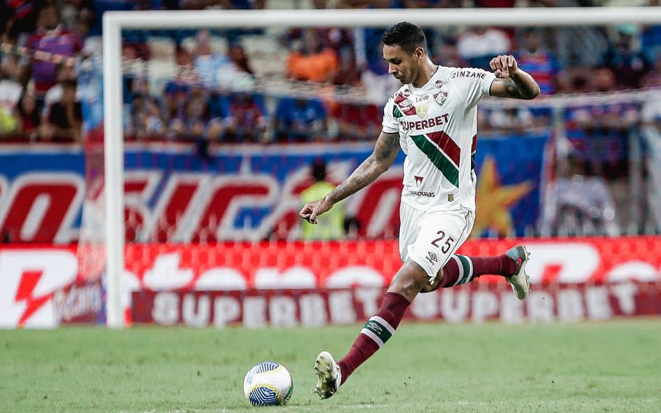 Zagueiro do Fluminense avalia derrota para o Fortaleza: ‘Não faltou nada’