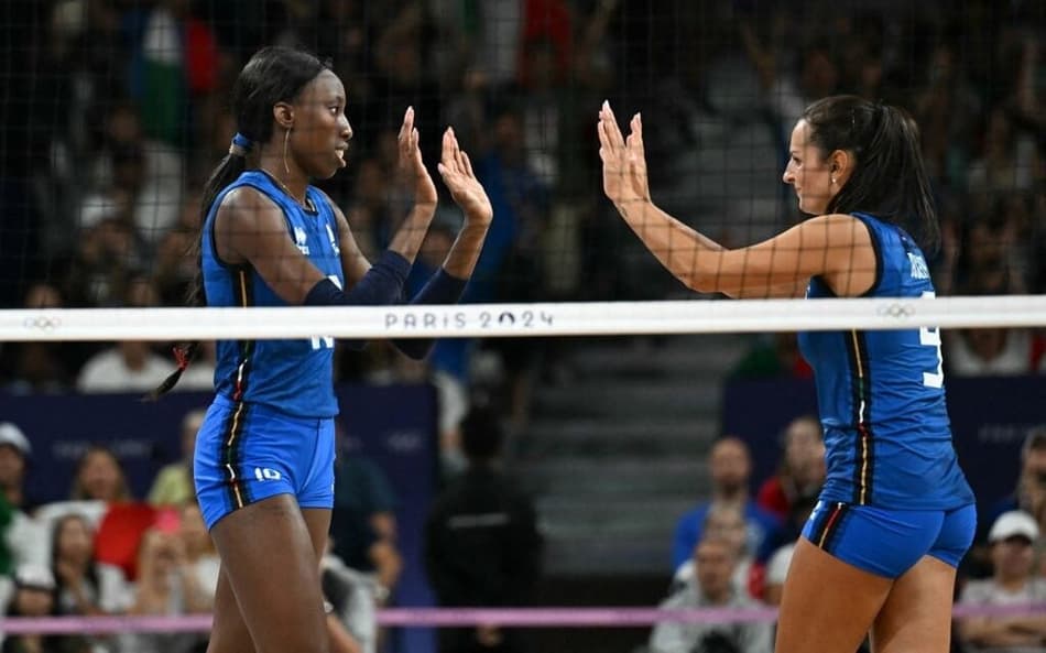 Itália amassa EUA com brilho de craques e conquista o ouro inédito no vôlei feminino das Olimpíadas