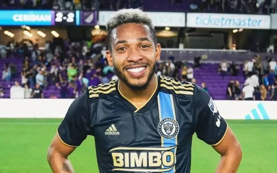 Corinthians acerta contratação do volante José Martínez; veja valores e tempo de contrato
