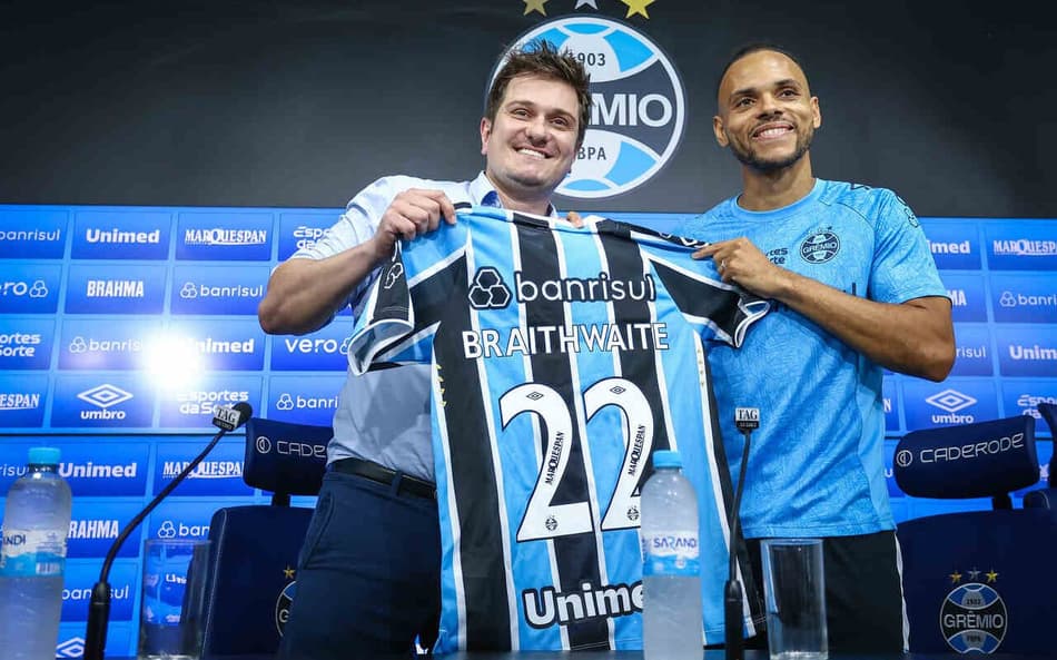 Braithwaite acaba com o mistério e revela pronúncia correta de seu sobrenome