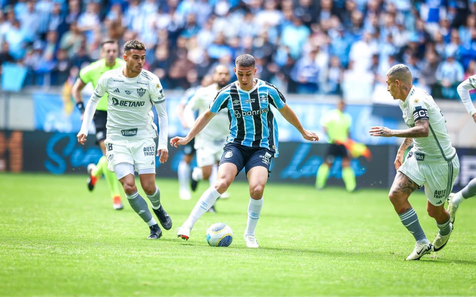 Monsalve lamenta derrota do Grêmio para o Atlético-MG: ‘Fomos superiores‘